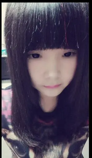 ︶ㄣ冷面娇娃╰ゝ玲儿的主播照片