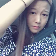 大脸美眉