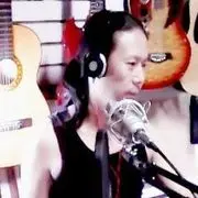 穿心的琴弦