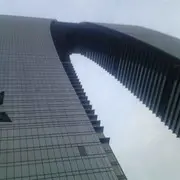 小神恭喜一哥升18冠