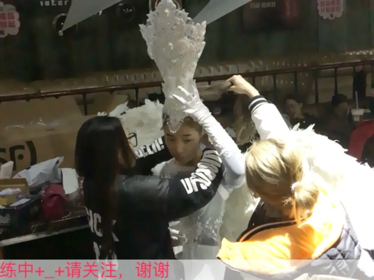 DJ小灰机🎀的主播照片