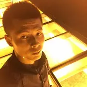 小高飞。