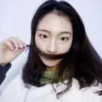 崴住脚的小可怜