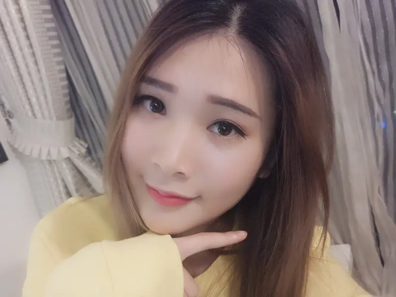 A..Ying的主播海报