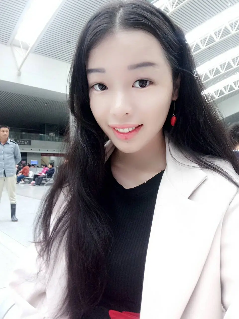 ♍苏酥近日归来的主播照片