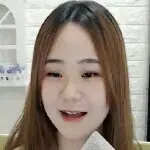 蚊子飞进房间来咬哪哦