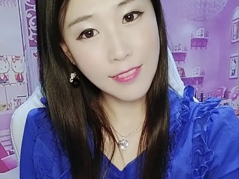 💞滺滺💕的主播海报