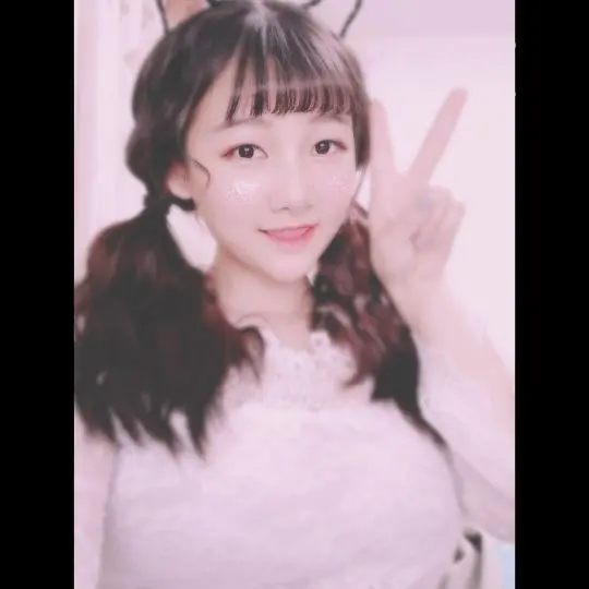 ❤吃货娜娜❤的主播照片
