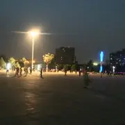 窗外风景美如画
