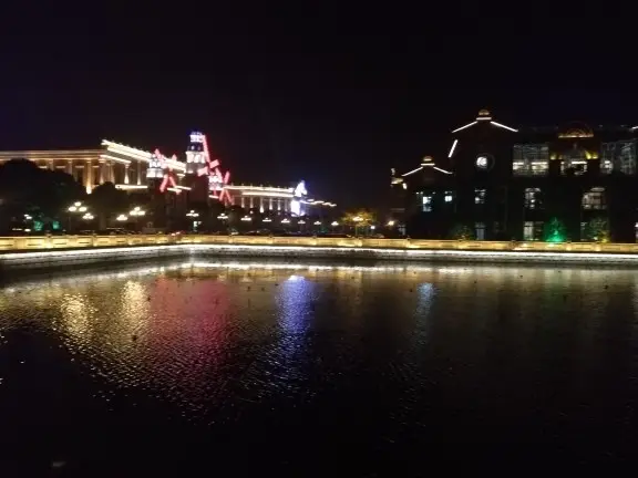 红豆大哥哥的主播照片