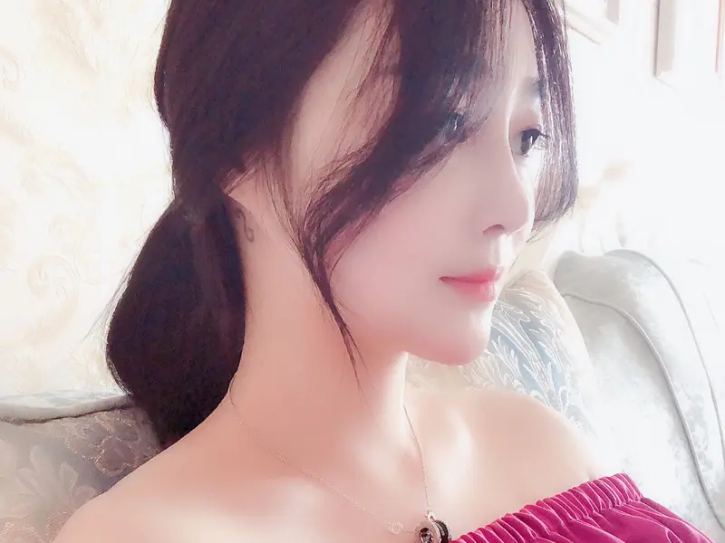 🔥妍er的主播海报