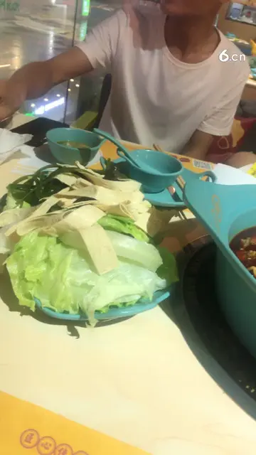 大家来吗？我请