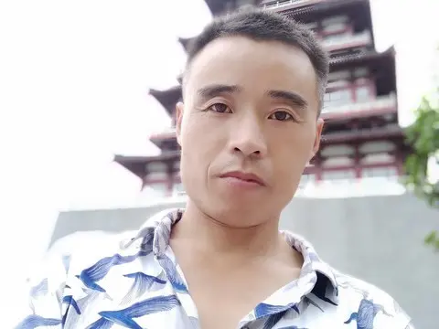 💕爱你💕开心💕海报