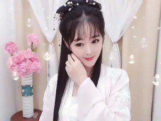 恋恋不s的主播照片