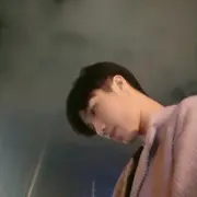 开心的桃子~