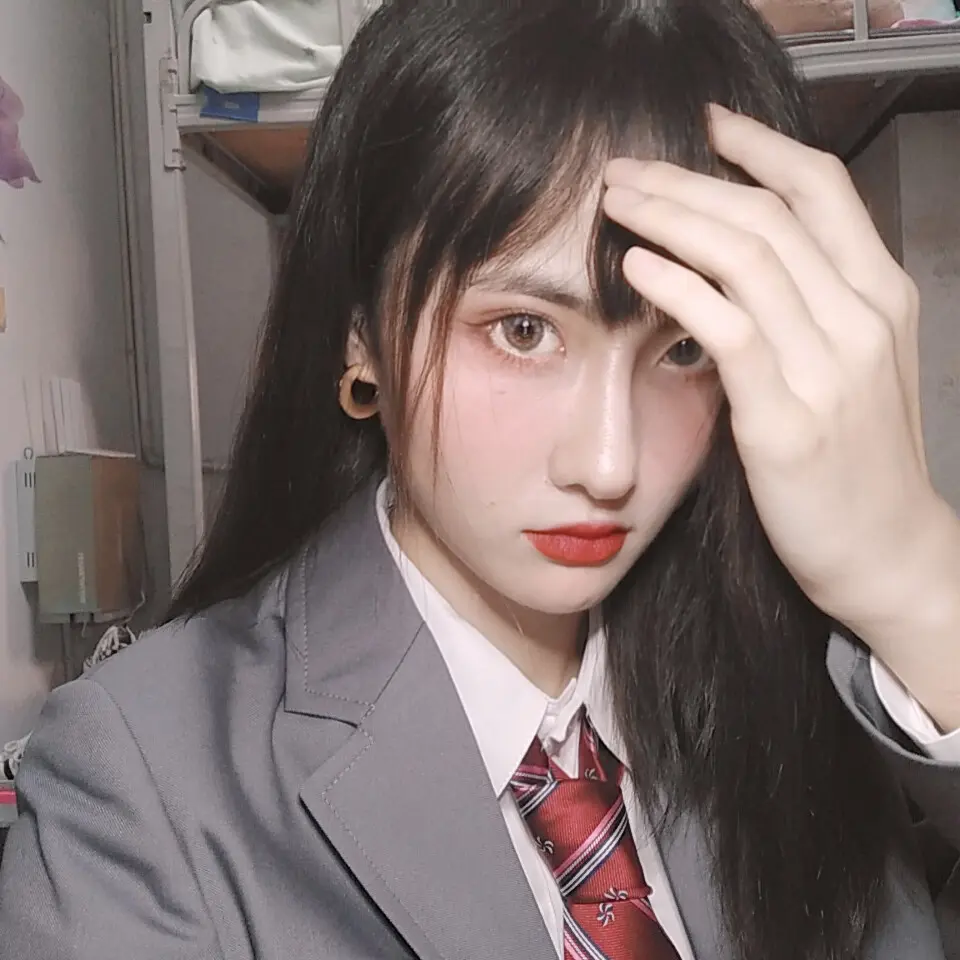 零零在学校隔离中😢的主播照片
