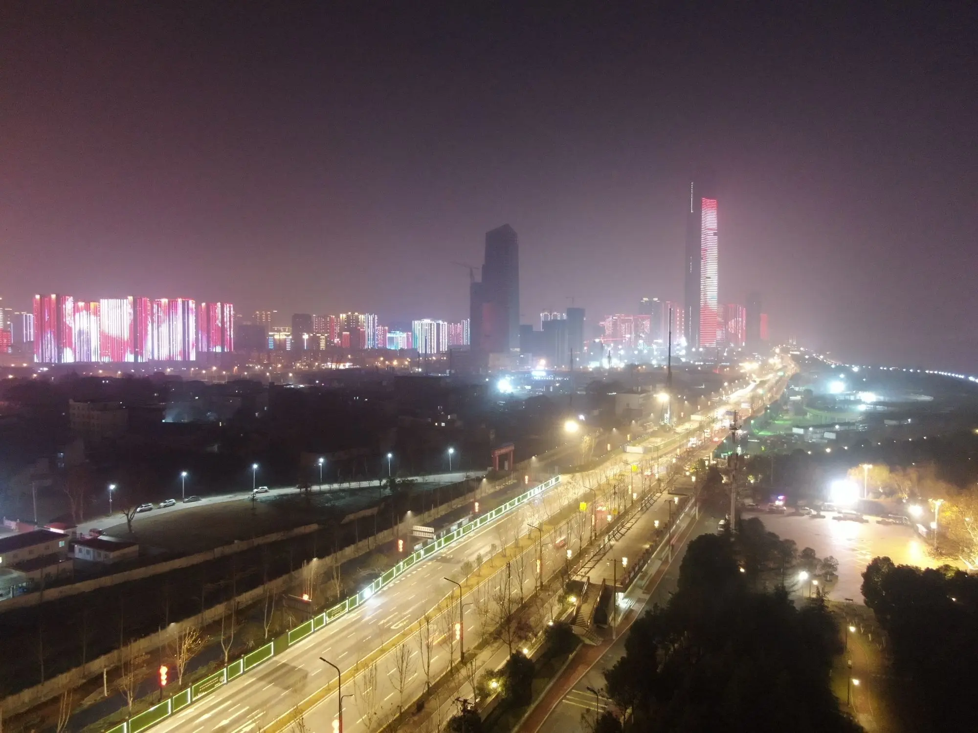熊大骑行拉萨主播图片