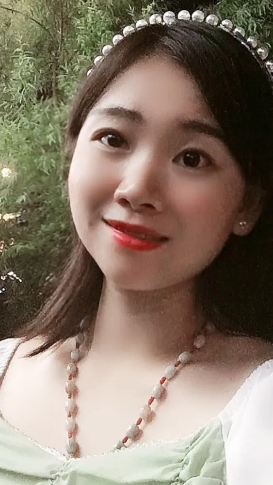 恋爱中的恋人的主播照片