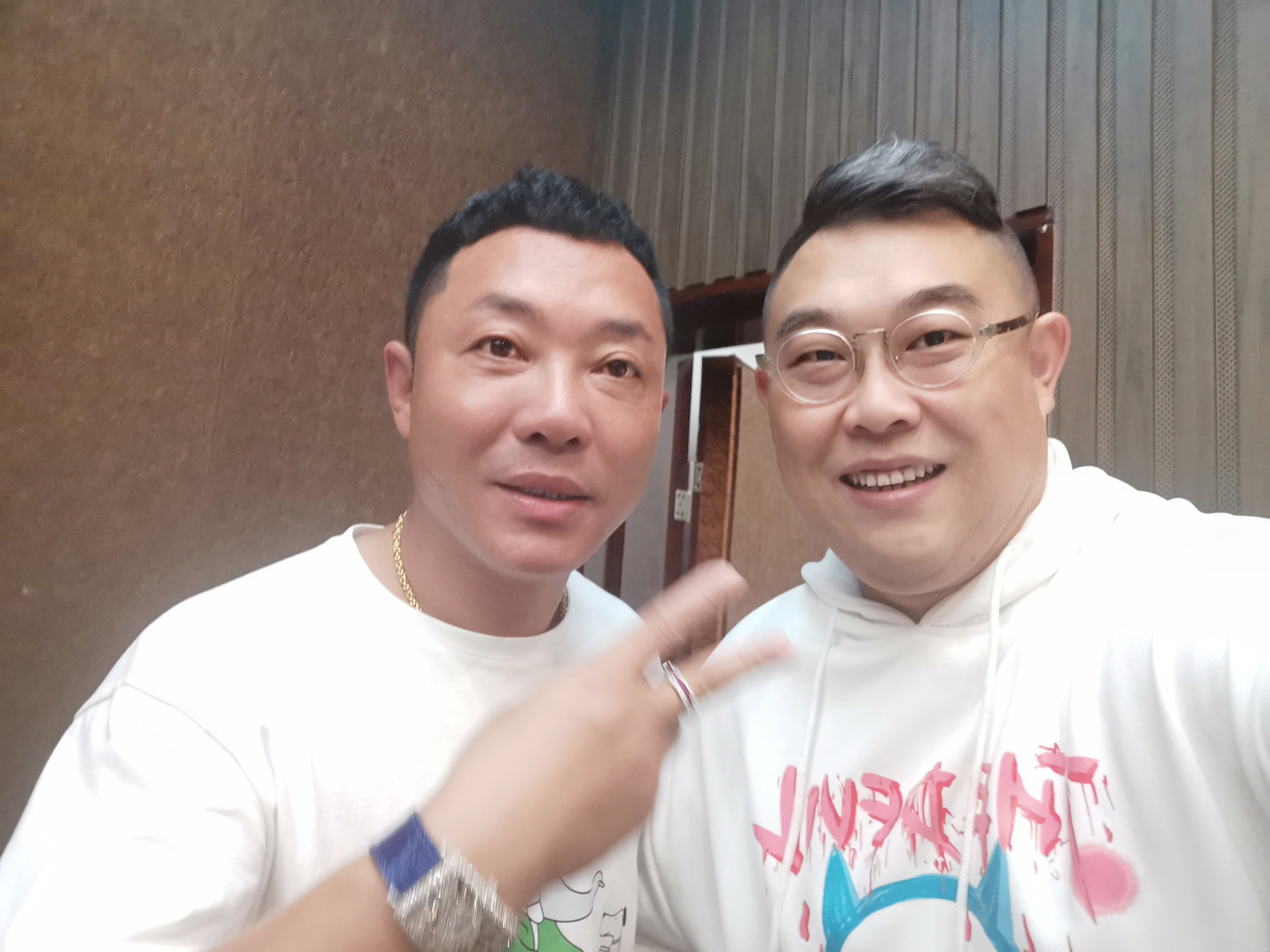 我弄丢一千八的图片
