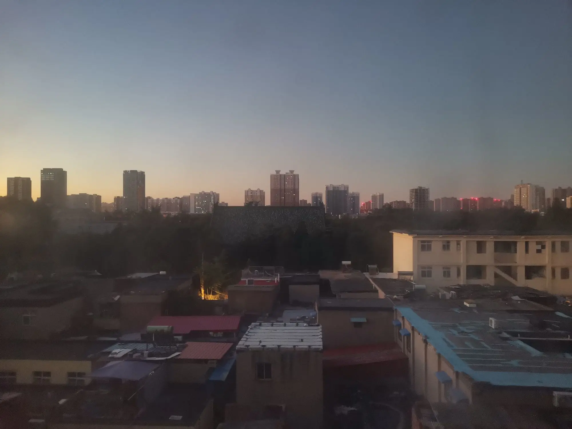 新人-莹莹求关注的主播照片
