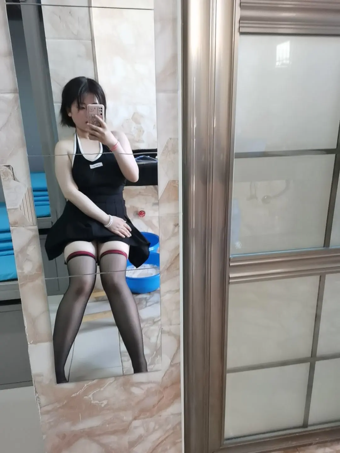 念绾已退的主播照片