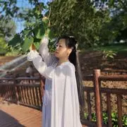 っღ.泡．沫。