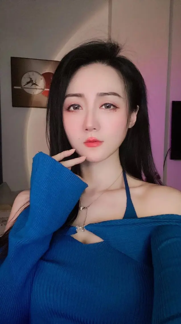 秋晚晚🌸的主播照片