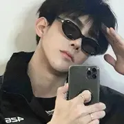 WHOishe的用户头像