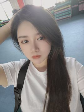 xy吴小优的图片