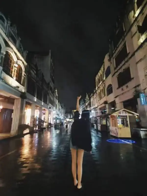 渣渣没人疼的主播照片