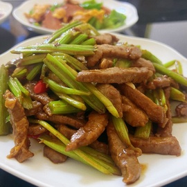 小雅ღ金牌代理丶➹的图片