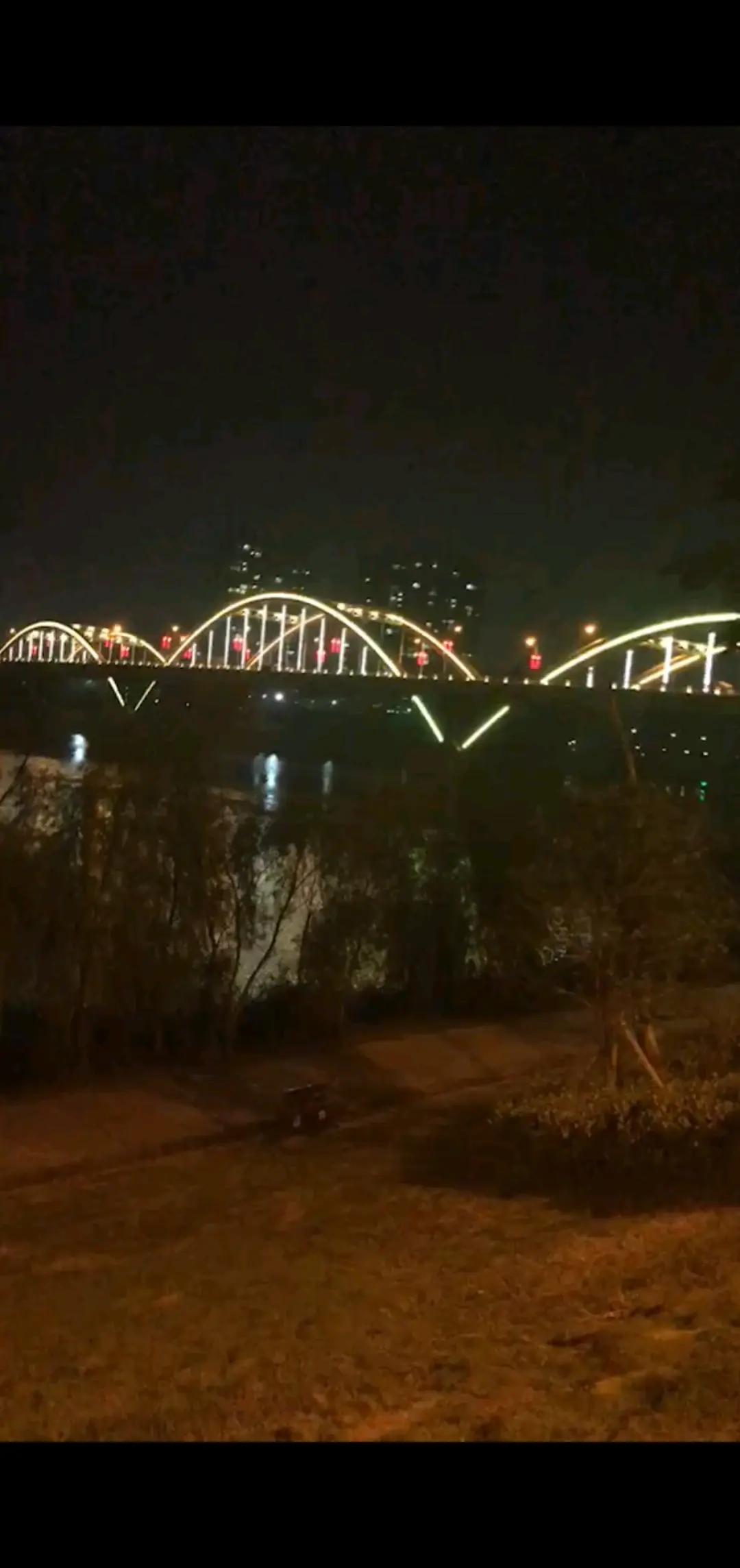 夜晚的美，是种难以言