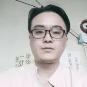 燚火辉煌映碧天