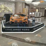 俏俏同学进入房间