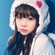 新人小董