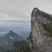 东煌钟