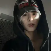 小张🍔求守护的用户头像