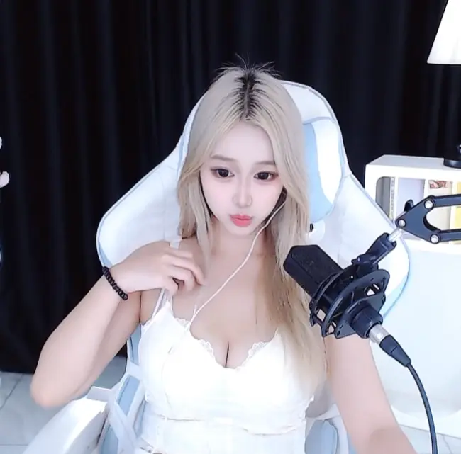 水寒@的图片