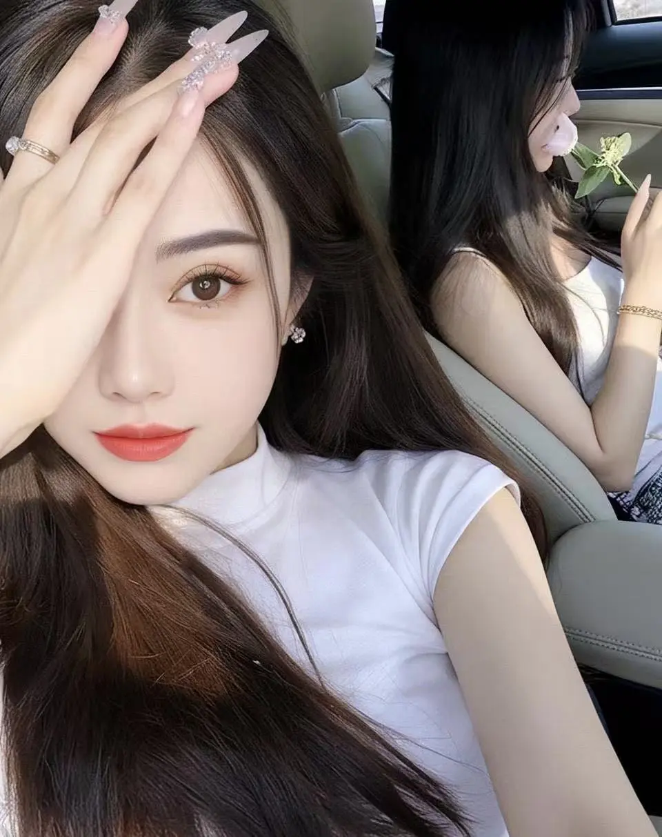 小颜💕等一束光❤️的主播照片