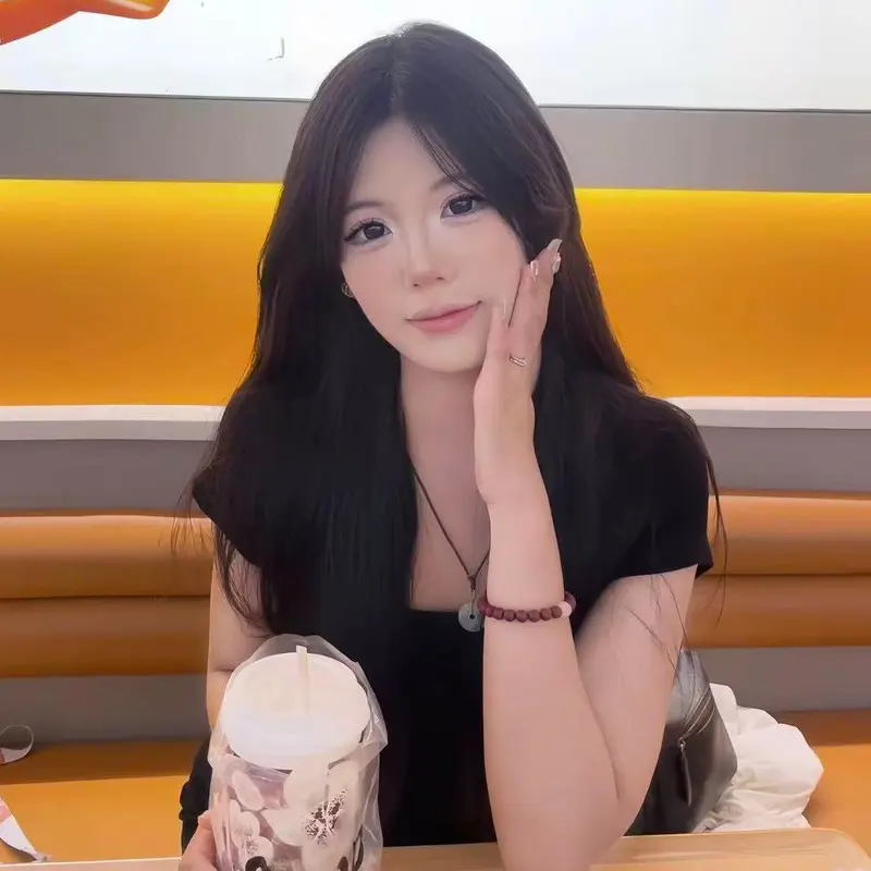 新人~鑫儿的主播海报