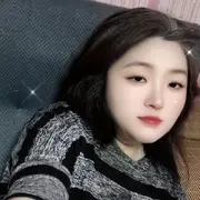 ♿轮椅脑瘫的女孩唱歌