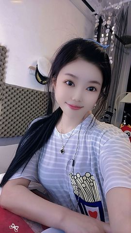 ღ娜娜ぃ安静唱歌🍀的图片