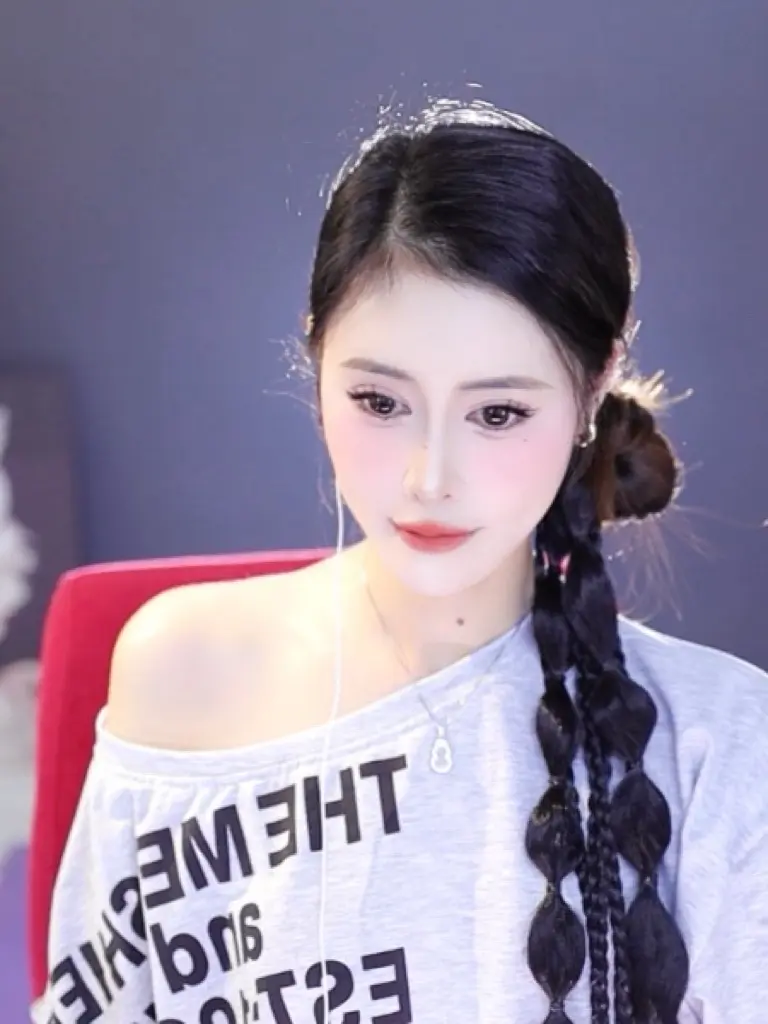 哆啦的梦~主播图片