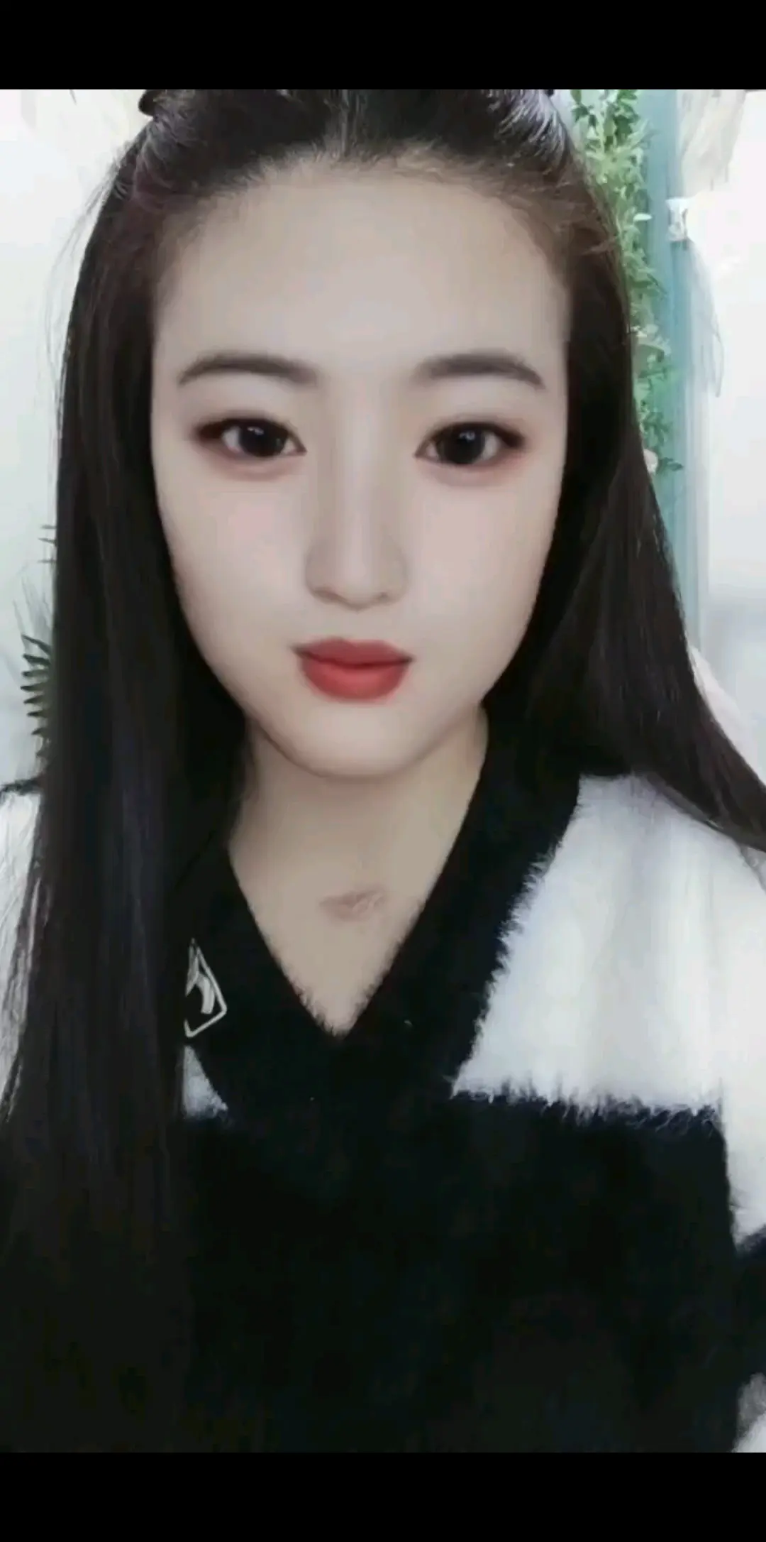 你一走我心就空，我一想你心就痛