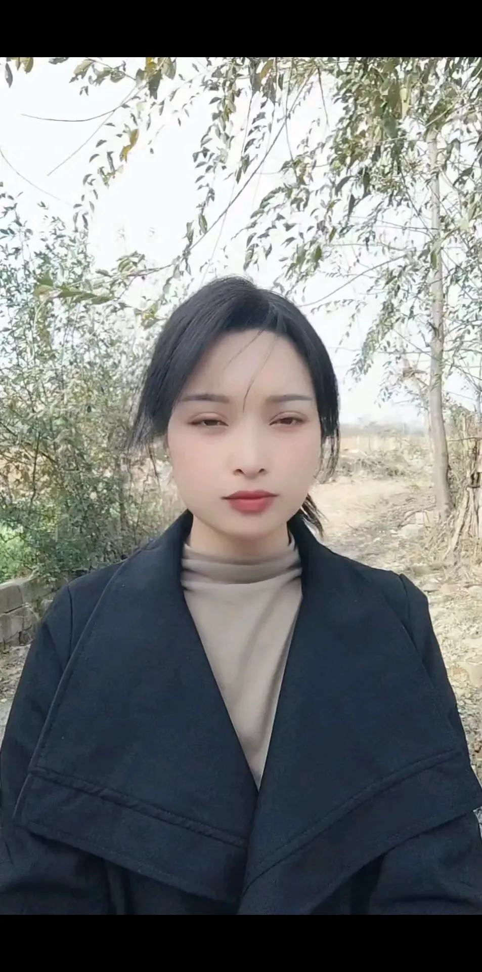 好久没有悠闲的自拍了
