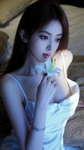 热舞倾城静静的图片