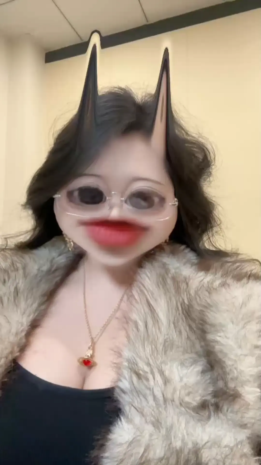 ^ω^