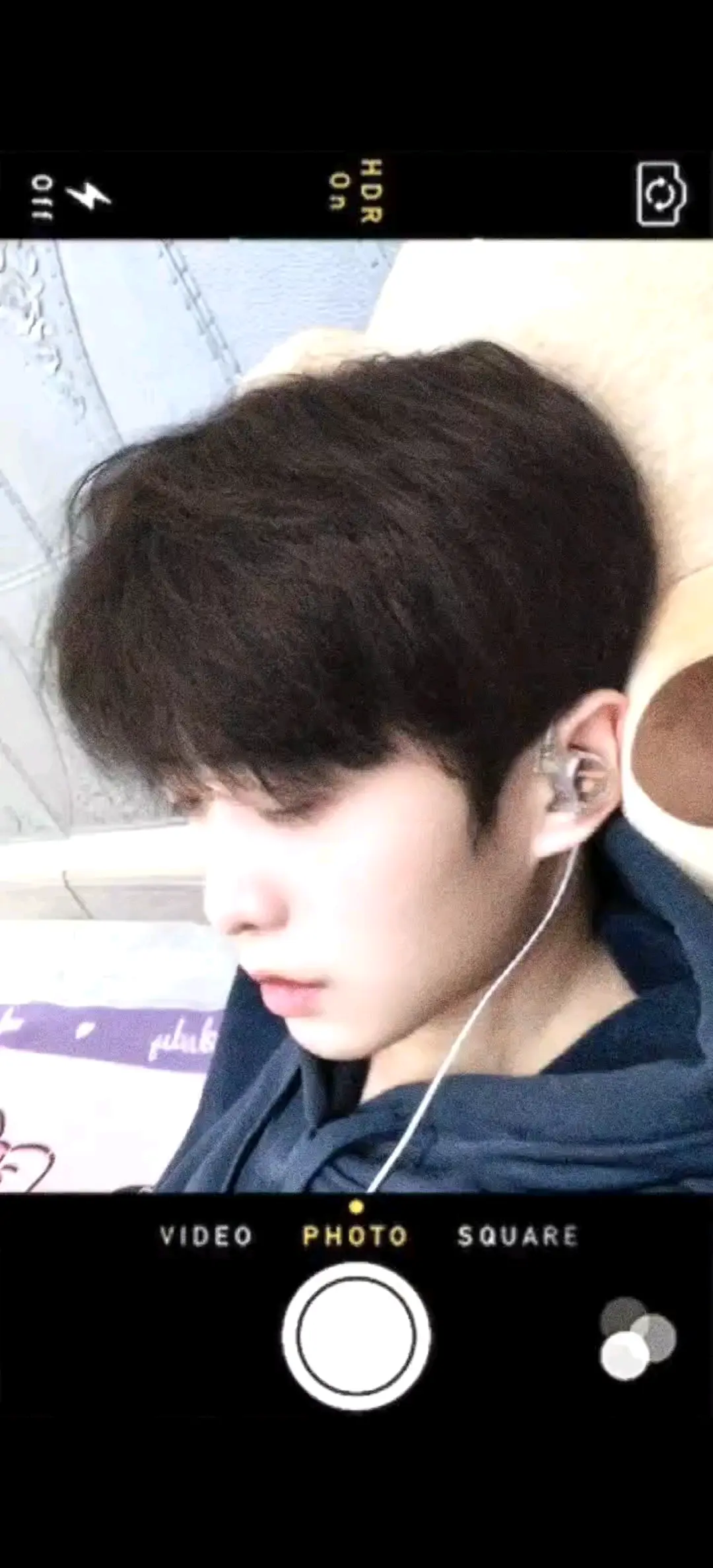 明明还是会偷偷想你/