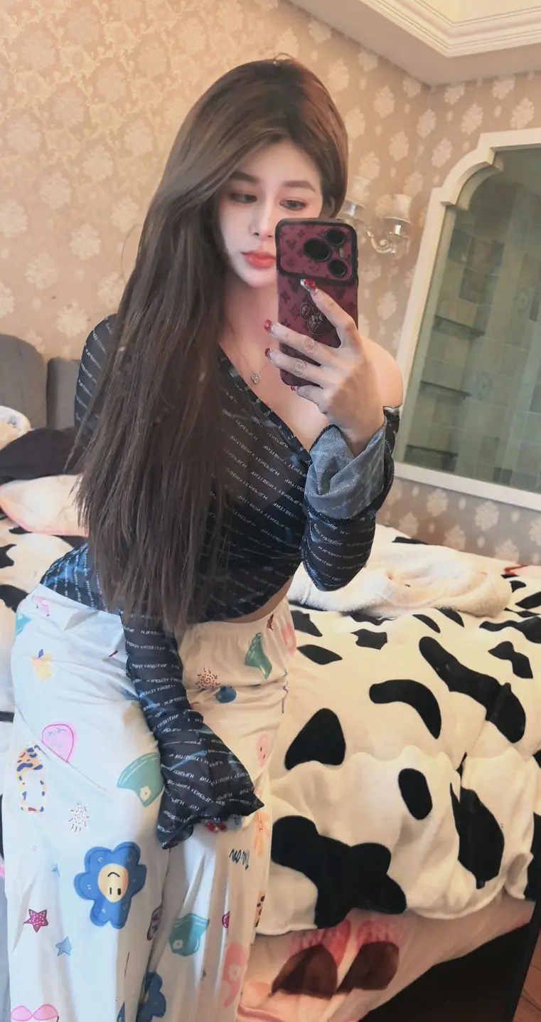 妍恩等一束光主播图片