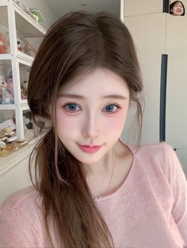 新来的抱抱馨💌的图片
